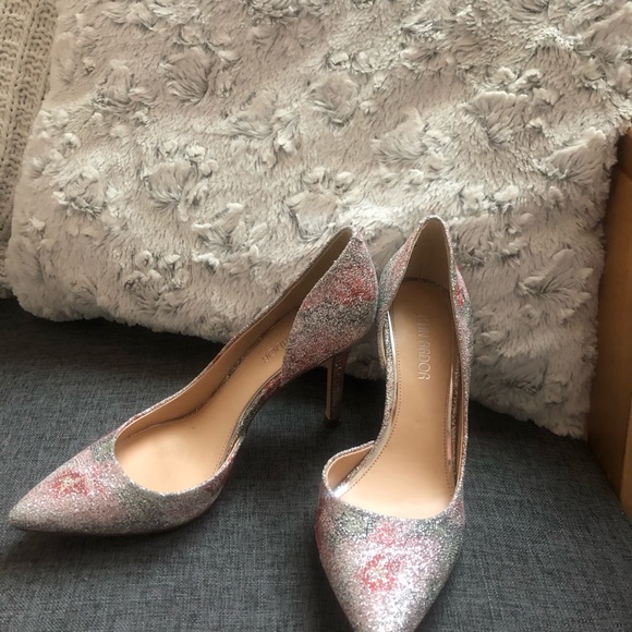 Beautiful heels - Picture 2 of 6